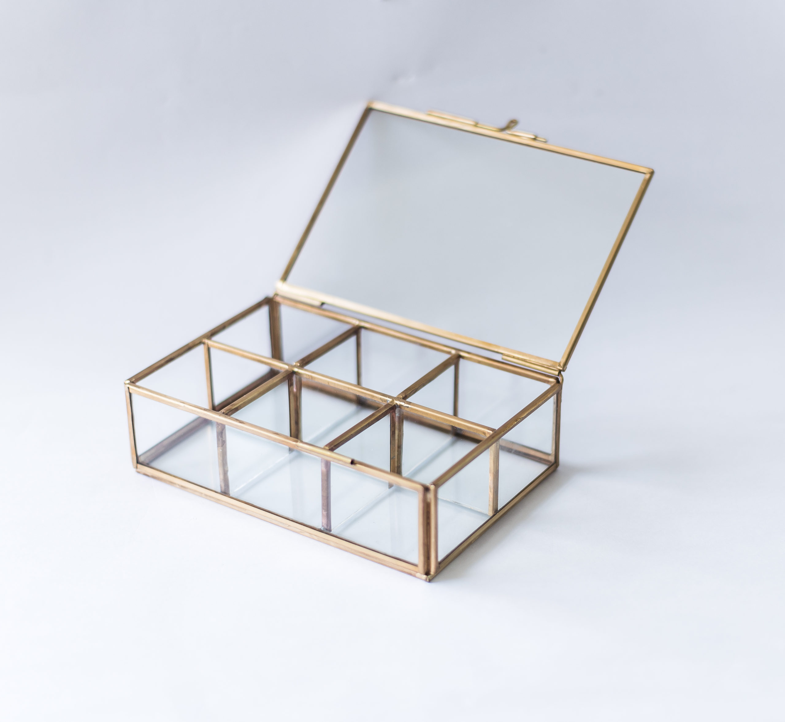 6-Compartment Glass Organiser